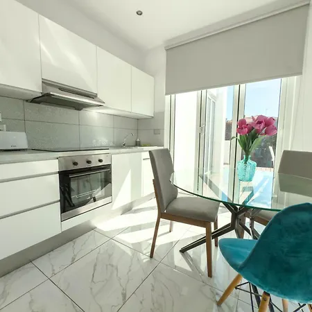 Nissi49 Boutique Apartament *
