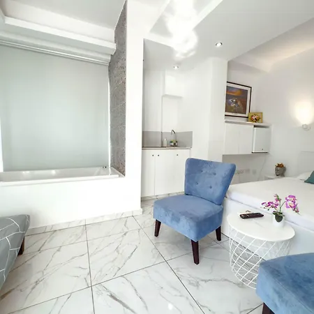 Nissi49 Boutique Apartament